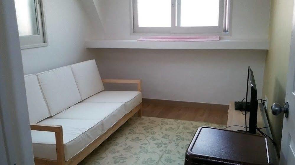Oxbloodk Hostel Gwangju Metropolitan City Exterior foto